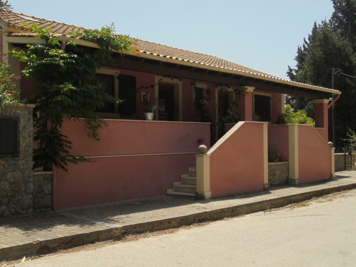 Hillsidehouse Villa Magouládes Exterior photo